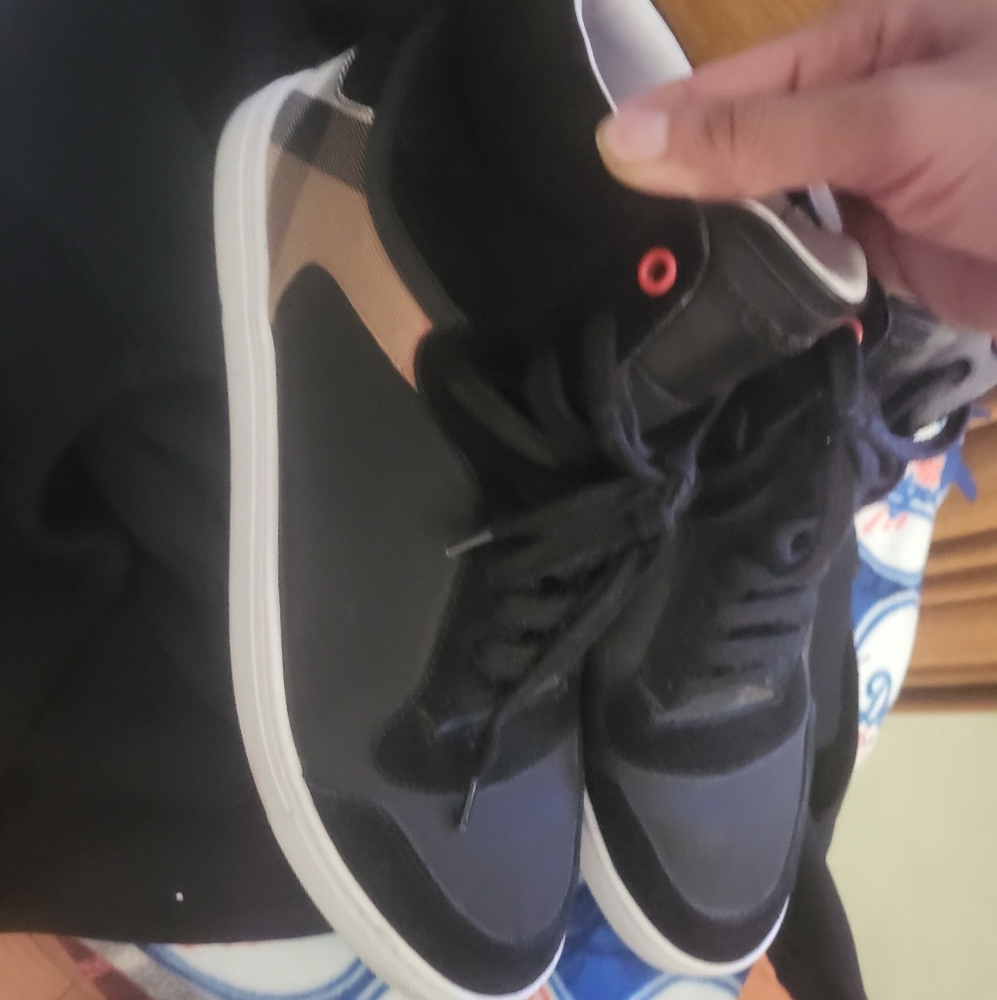 Burberry men shoes 10s